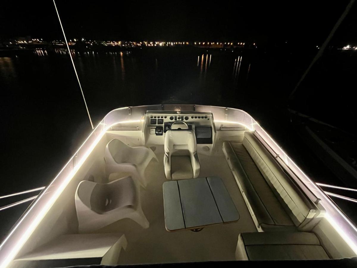 Navi Yacht A Sete, 2 A 8 Couchages, Privatif Hotel ภายนอก รูปภาพ