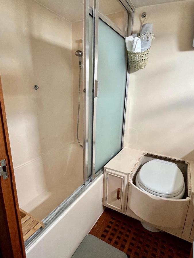 Navi Yacht A Sete, 2 A 8 Couchages, Privatif Hotel ภายนอก รูปภาพ