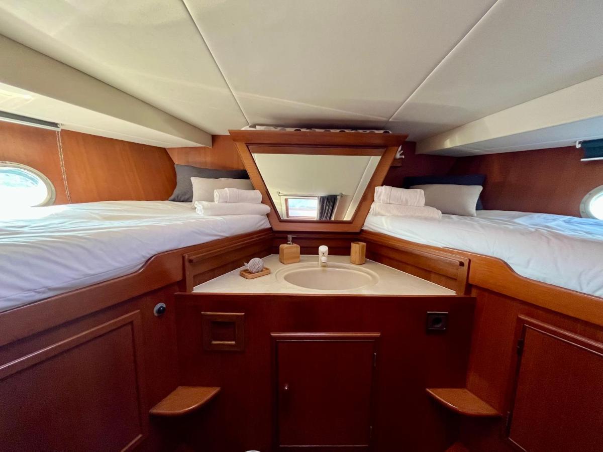 Navi Yacht A Sete, 2 A 8 Couchages, Privatif Hotel ภายนอก รูปภาพ