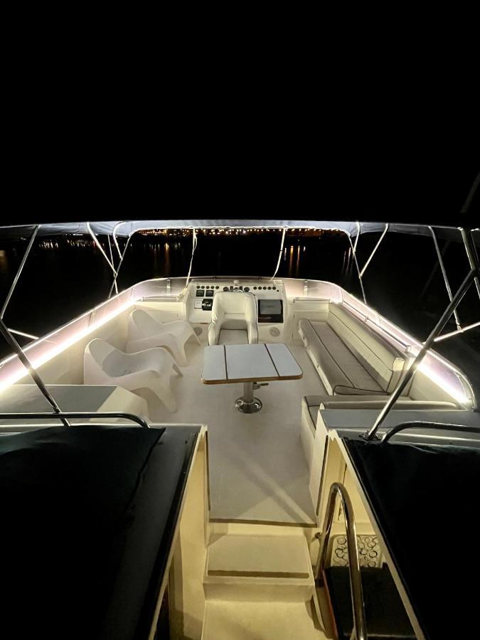 Navi Yacht A Sete, 2 A 8 Couchages, Privatif Hotel ภายนอก รูปภาพ