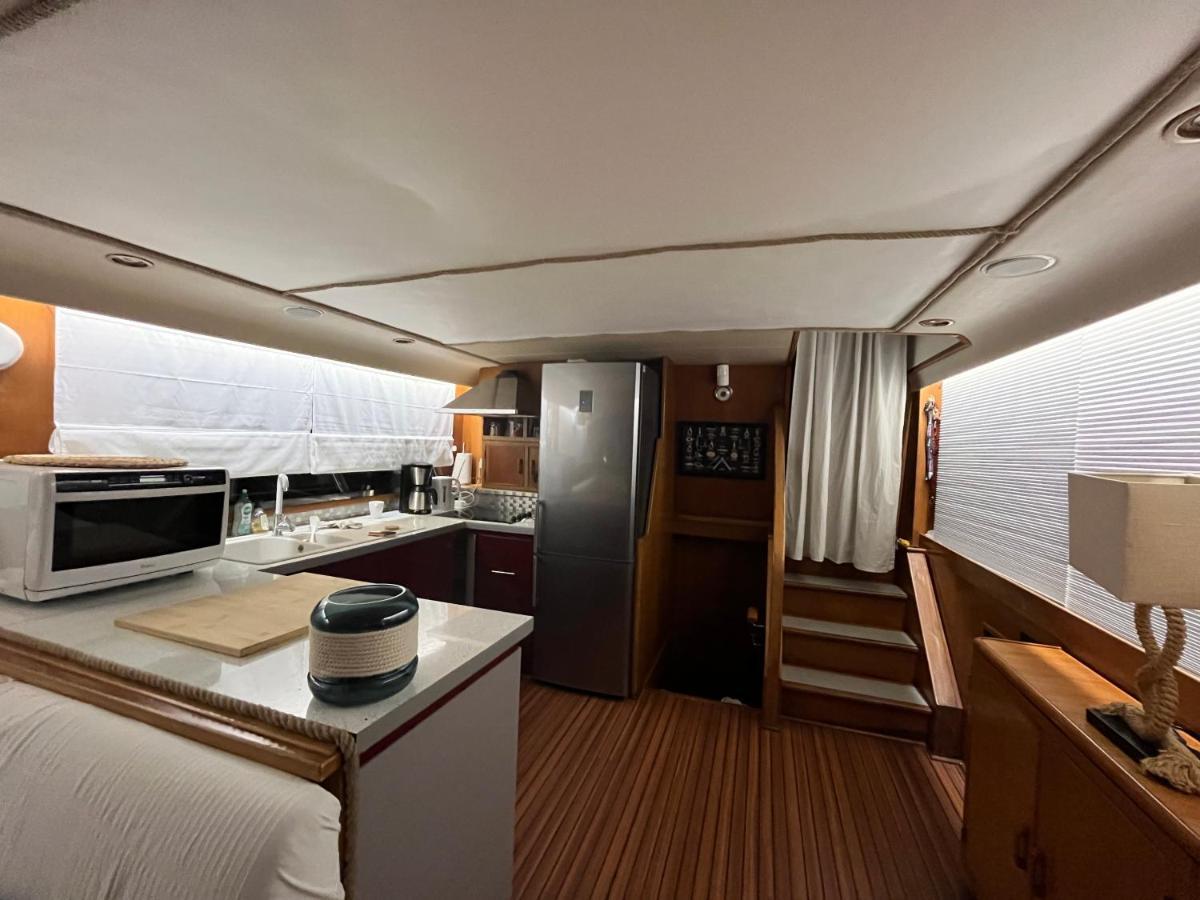 Navi Yacht A Sete, 2 A 8 Couchages, Privatif Hotel ภายนอก รูปภาพ